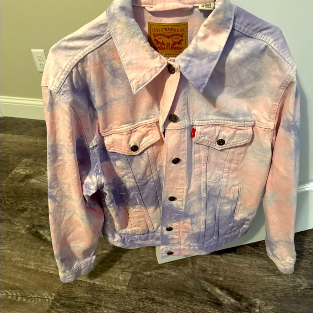 Levi’s Ex-boyfriend Trucker Pink/Purple Tie Dye Women’s Jacket Size XL Worn once